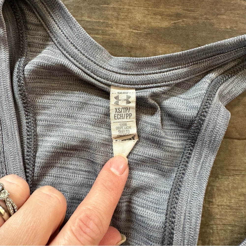 Under Armour Heat Gear gray racer back tank top - Picture 5 of 5